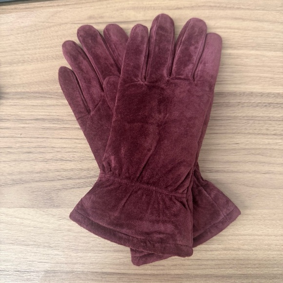 Vintage Isotoner Purple Suede And Lined Gloves - Picture 1 of 6